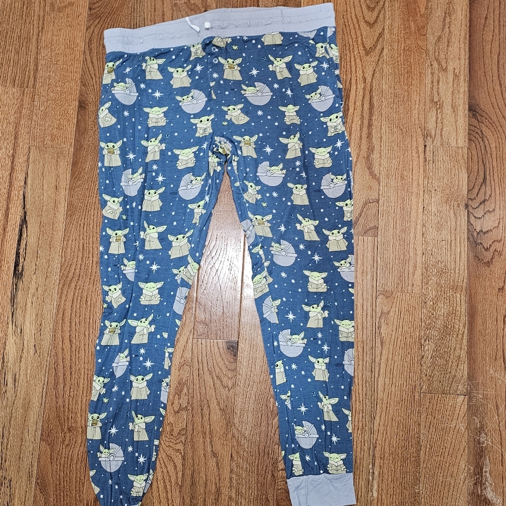 Little Sleepies Womans Large Star Wars Grogu Pants